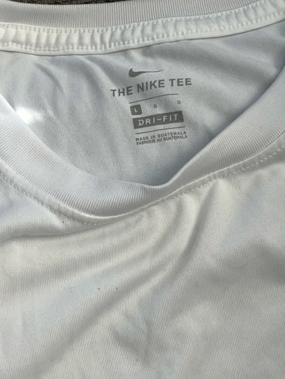 Nike athletic performance t-shirt  k25